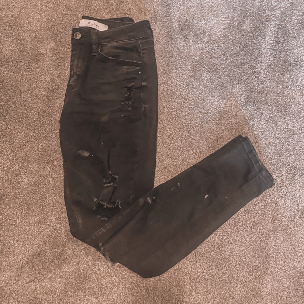 Black ripped jeans